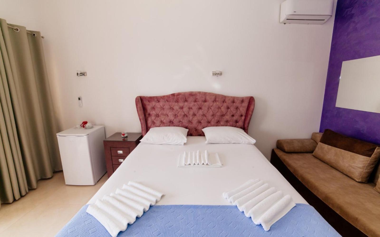Mala Plaza Bed & Breakfast Улцин Стая снимка