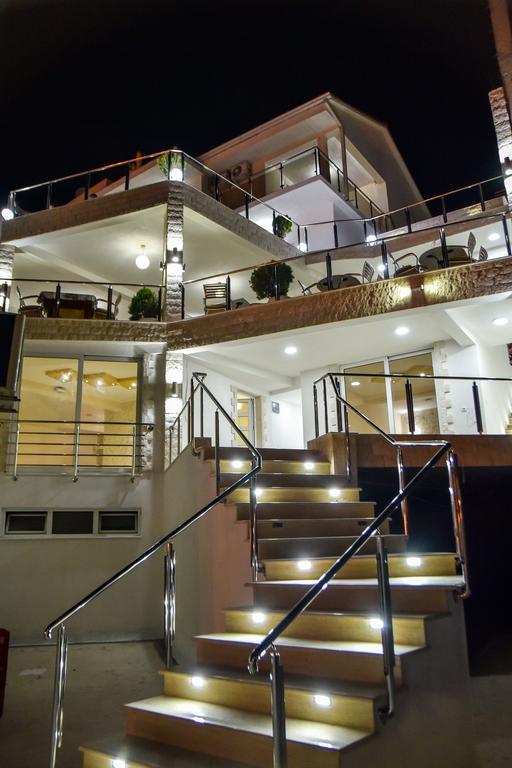 Mala Plaza Bed & Breakfast Улцин Екстериор снимка